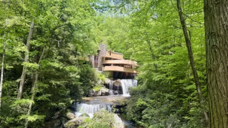 Your Leaking Roof Is Chopped Liver Compared To Frank Lloyd Wrightโs $7 Million Nightmare