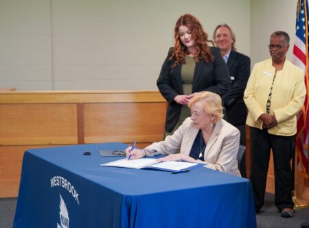 Janet Mills Holds Ceremonial Signing for Statewide Bell-to-Bell Cell Phone Ban at Westbrook High School