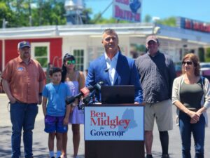 Midgley Fires Back at Nirav Shah, Touts Business Experience and Economic Agenda During Lewiston Press Conference