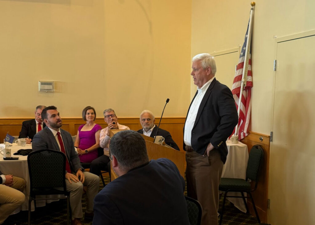 Collins Campaign Manager Steve Abbott Rallies Maine Republicans, Targets Platner at GOP Unity Breakfast