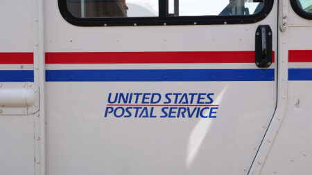 USPS Cleared to Implement Mail-In Voting Changes After MA Judge Lifts Injunction